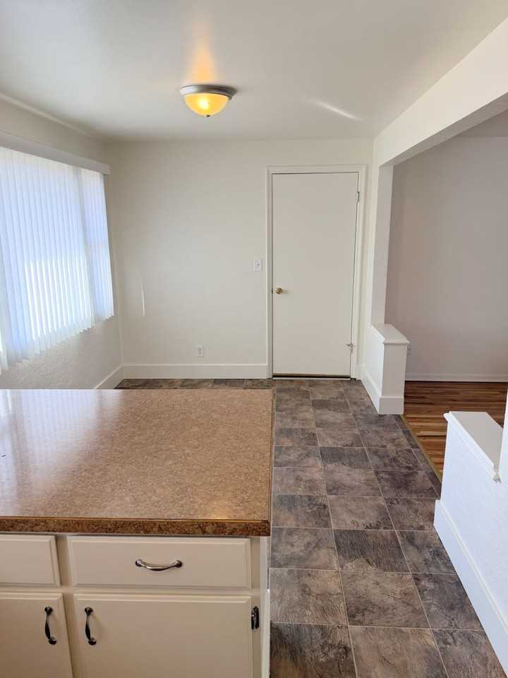 85 Princeton Ave - Photo 7 of 14