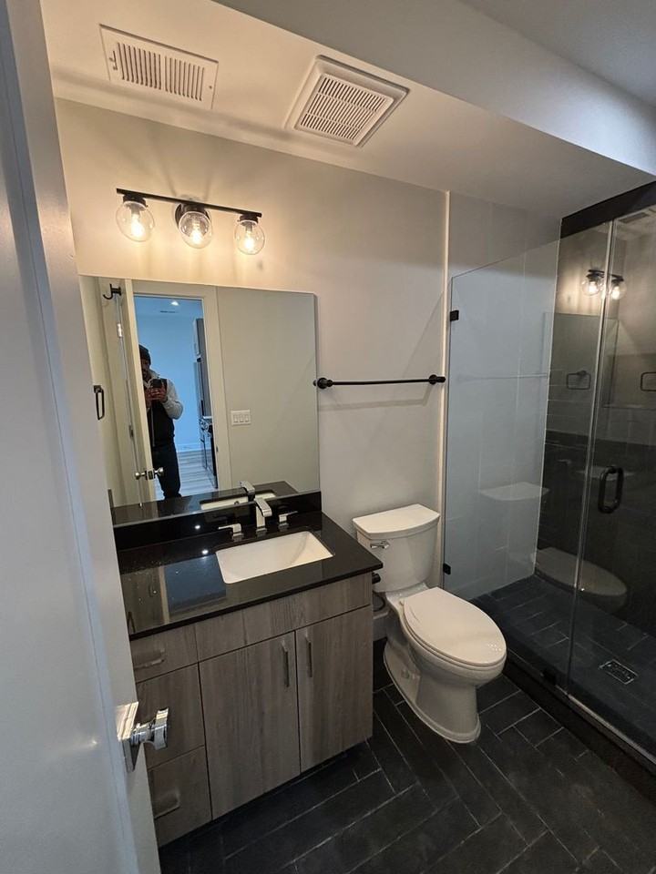 3209 Georgia Ave Nw - Photo 4 of 7