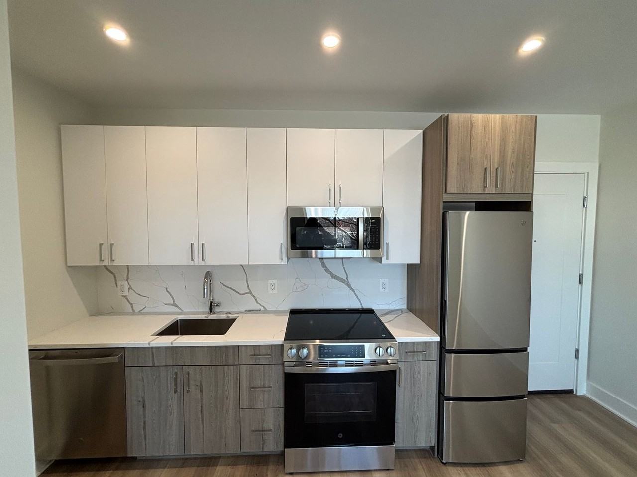 3209 Georgia Ave Nw - Photo 5 of 7