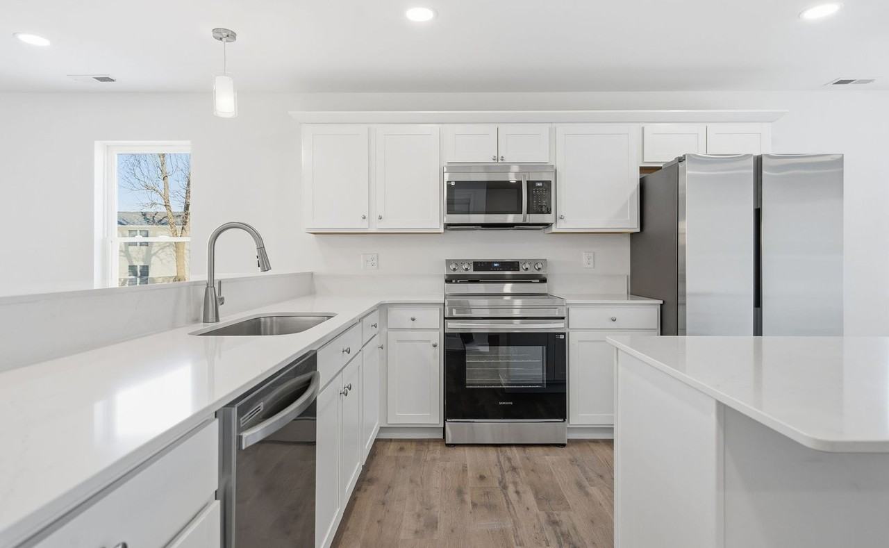 225 Clymer Rd - Photo 4 of 20