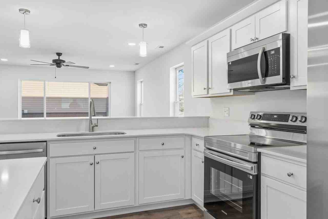 225 Clymer Rd - Photo 5 of 20