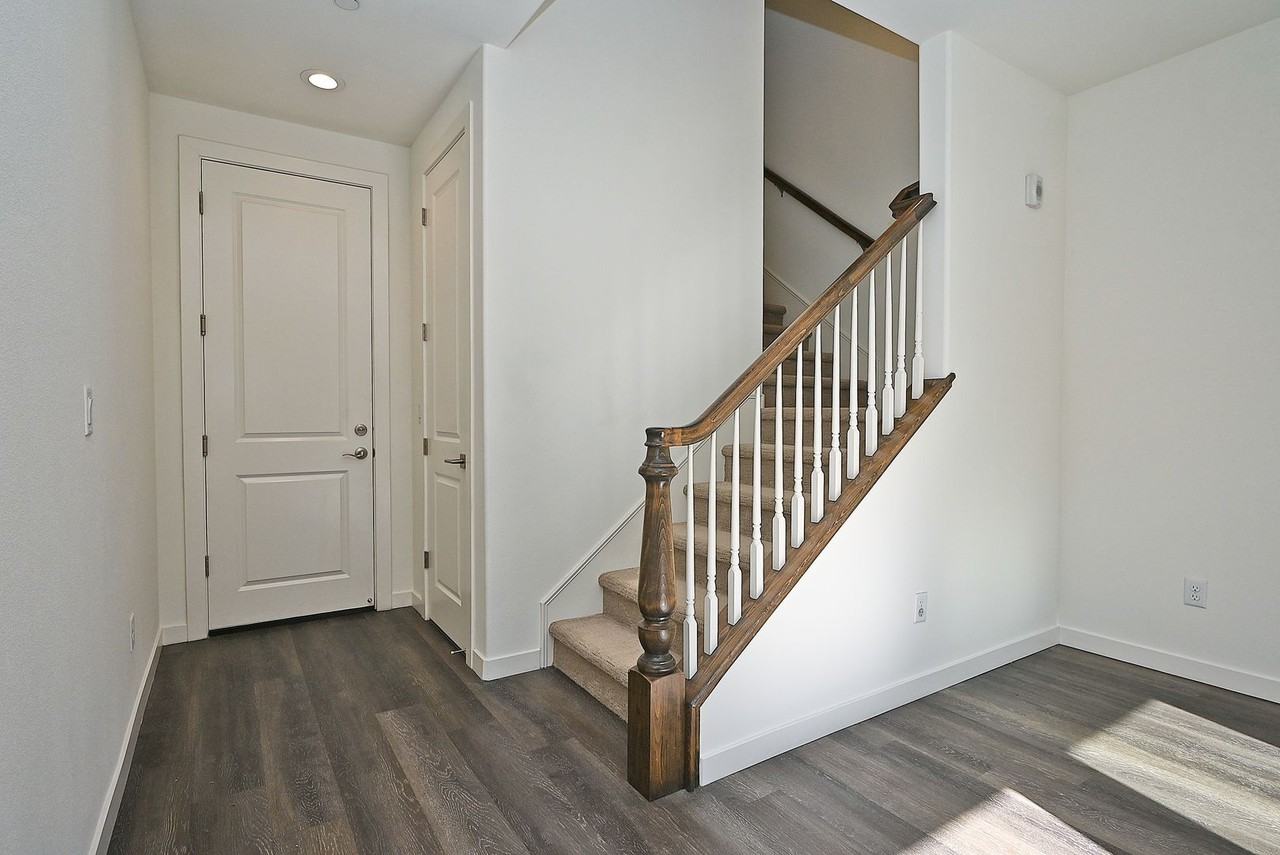 513 Sage Ct - Photo 6 of 35