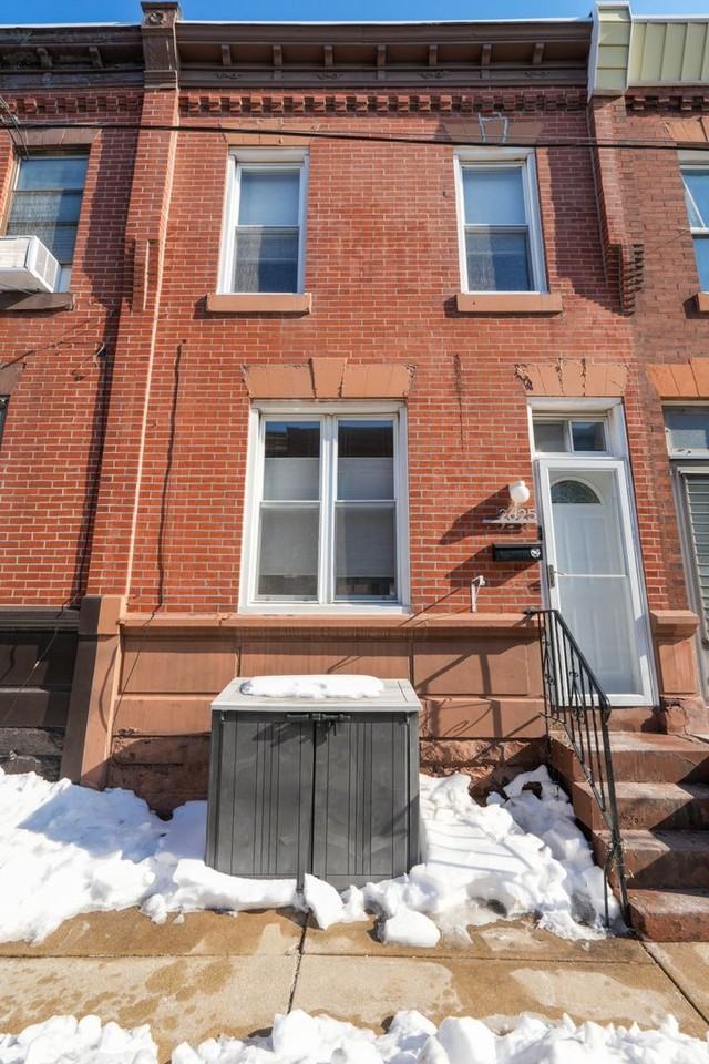 2625 S Carlisle St - Photo 2 of 30