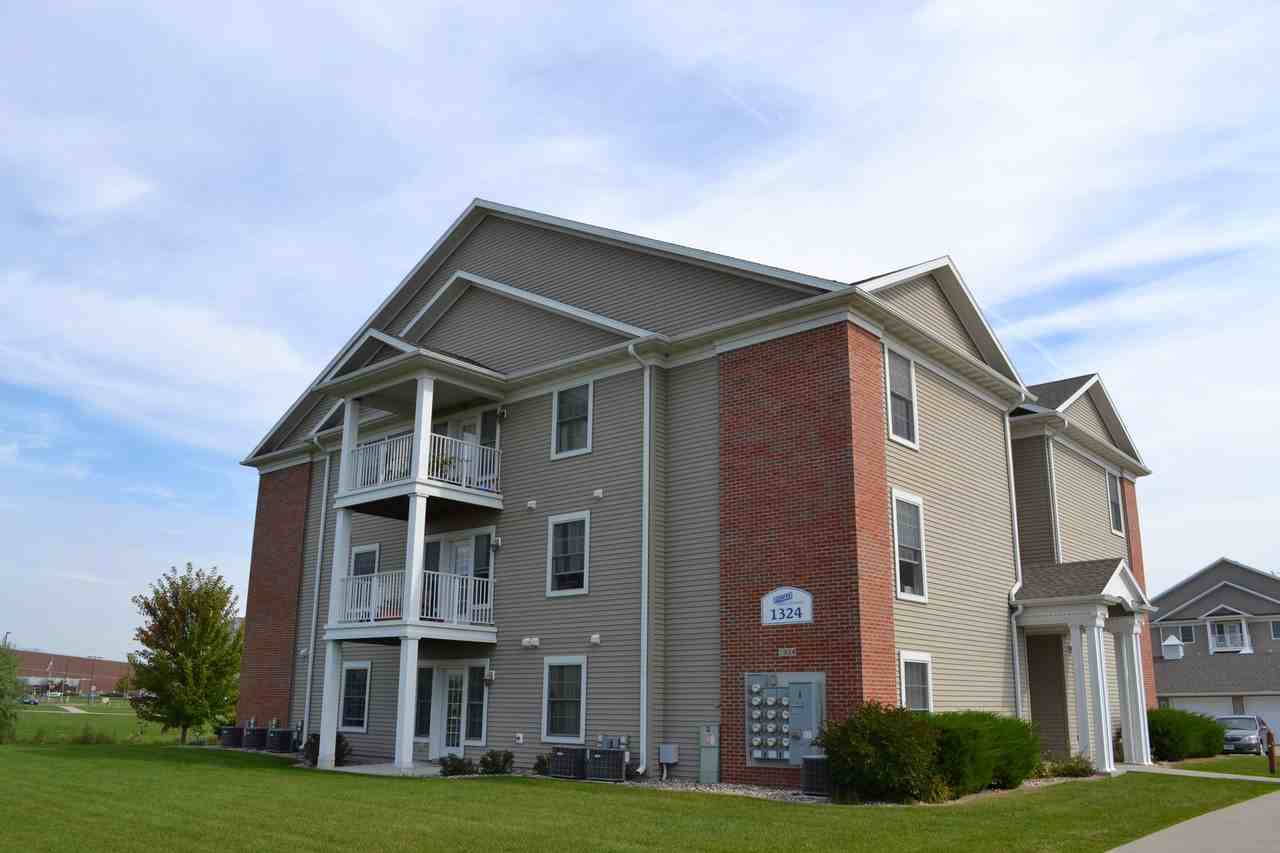 1324 Mayfield - Photo 5 of 17