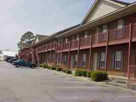 featured image of 404 S Brundidge St