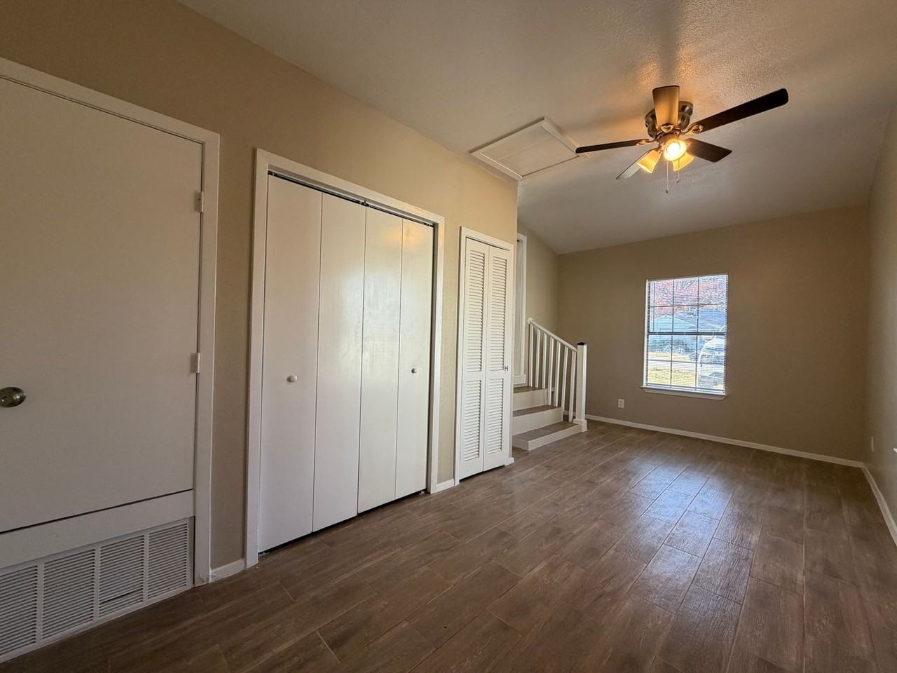 4241 Surrey St - Photo 7 of 16