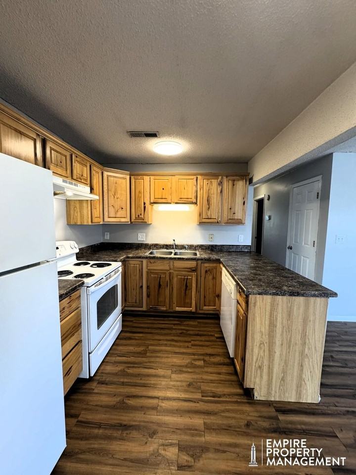 2710 Lantern Walk Se #B - Photo 6 of 16