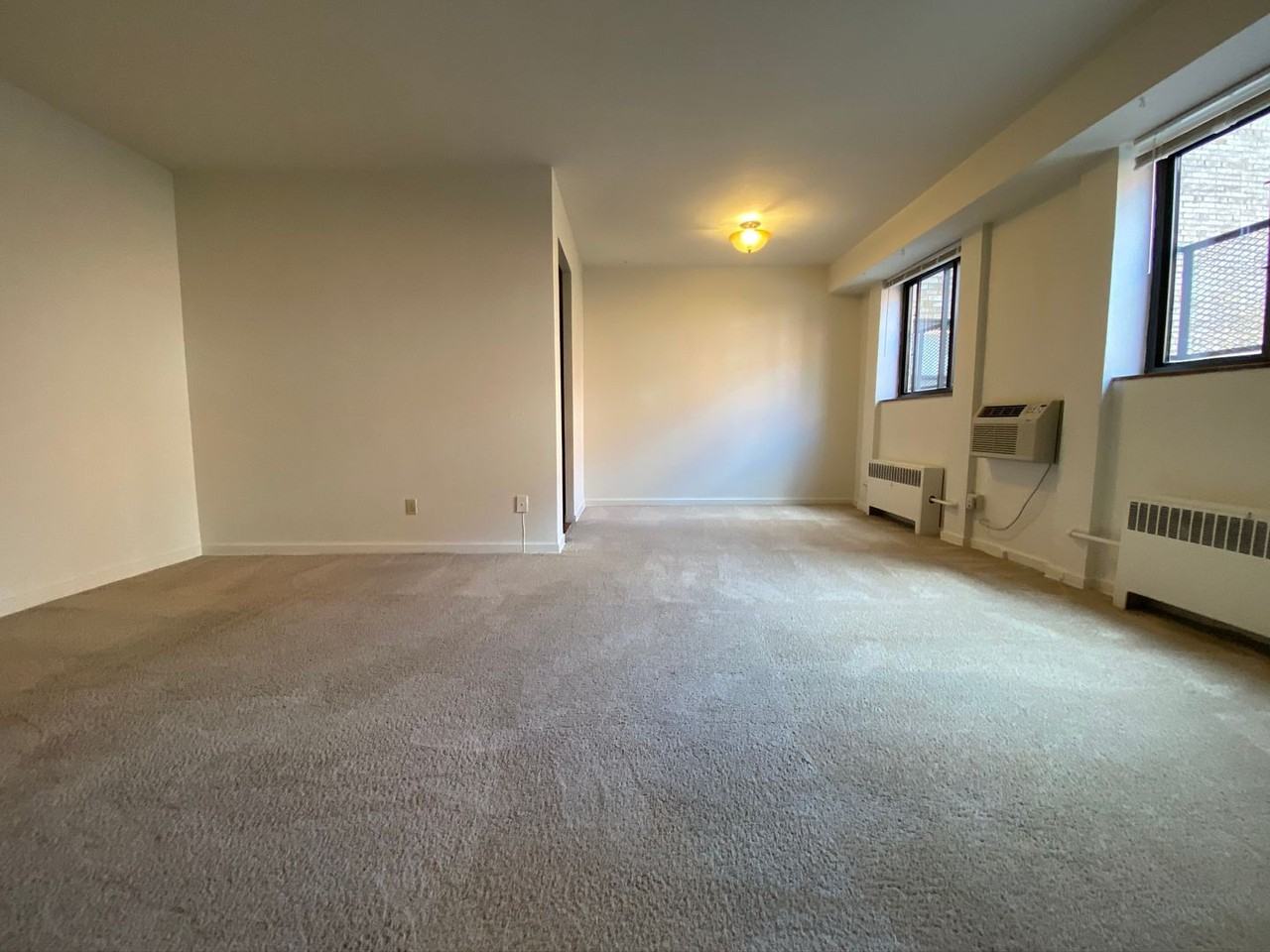 5320Fifth - Photo 3 of 30