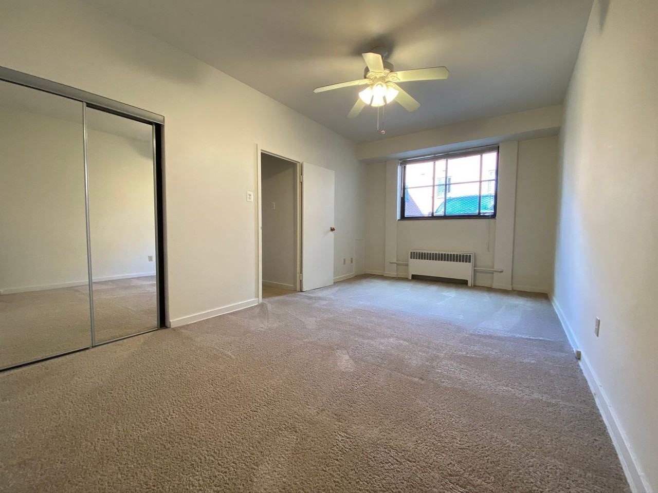 5320Fifth - Photo 5 of 30