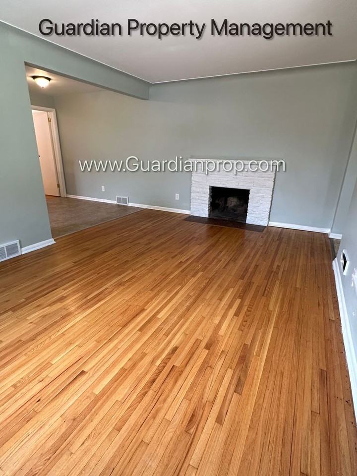 6037 Blaisdell Ave - Photo 4 of 15