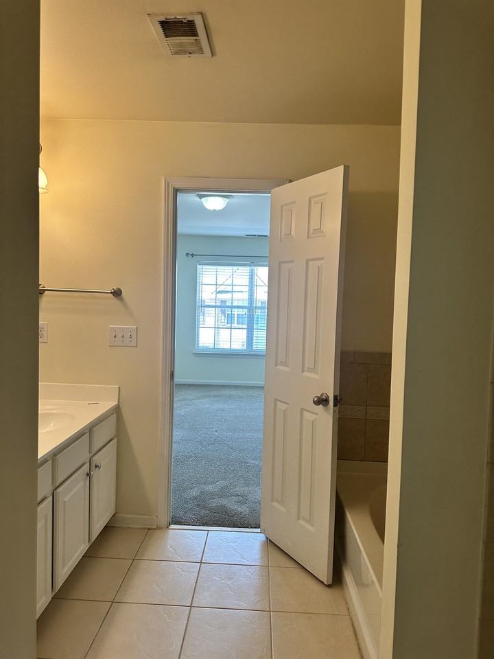 9821 Alger Trce #1 - Photo 5 of 39