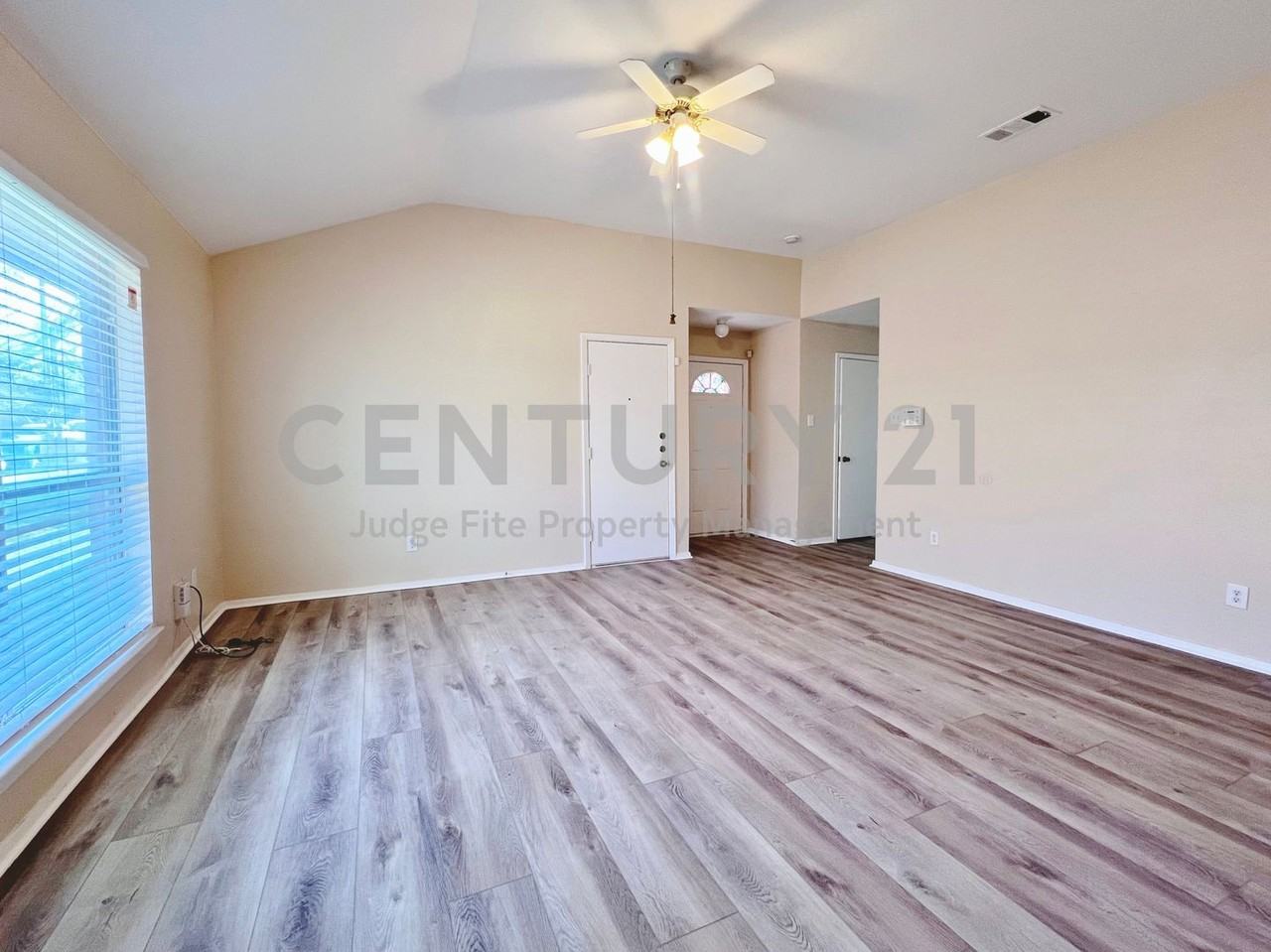 1311 Nolte Dr - Photo 2 of 13