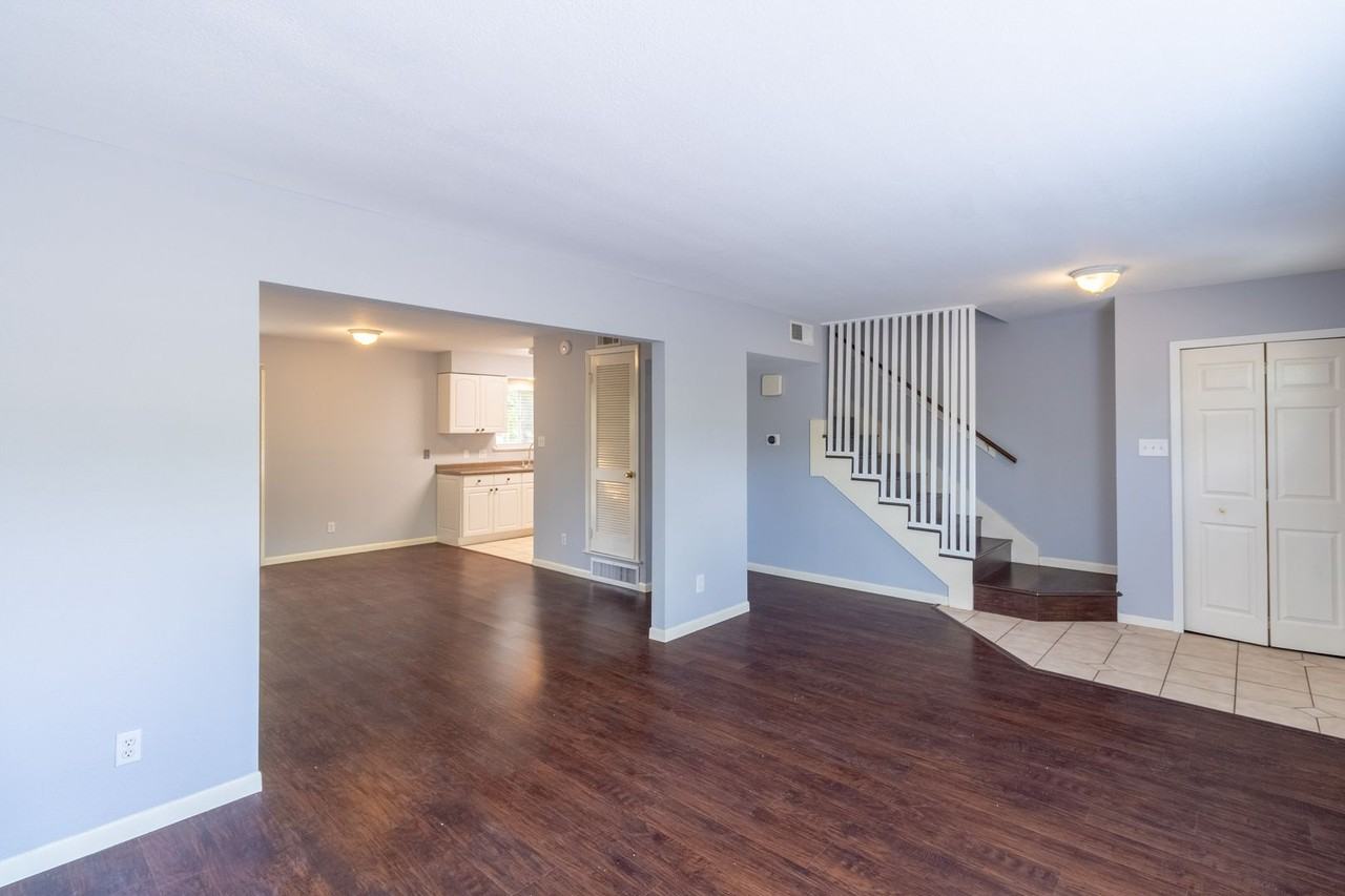 5111 Creekline Dr - Photo 5 of 29