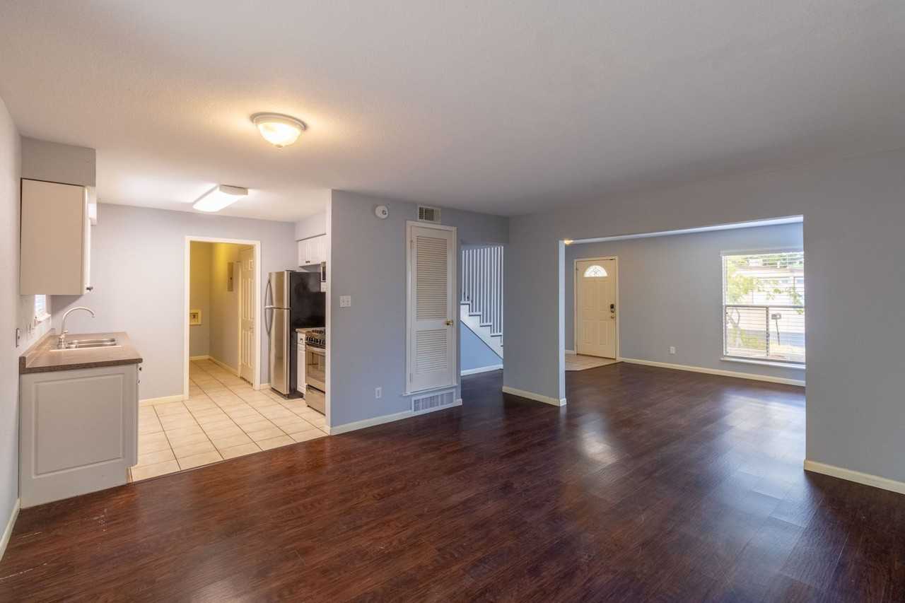 5111 Creekline Dr - Photo 7 of 29