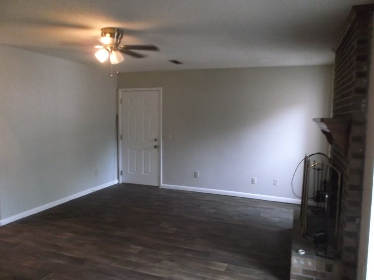 814 Old Newton Rd - Photo 2 of 3