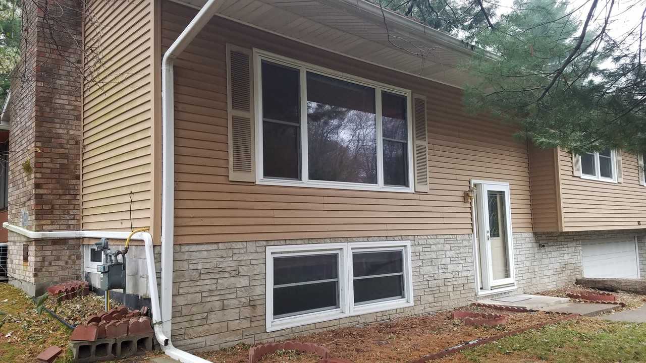 803 3rd St E - Photo 2 of 20