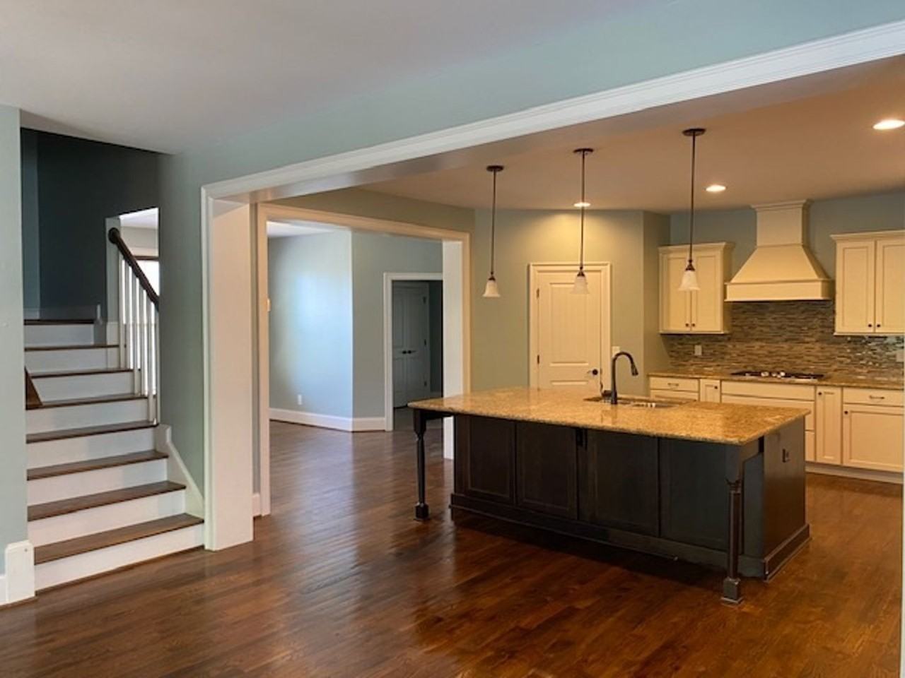 1352 Legendary Ln - Photo 5 of 35