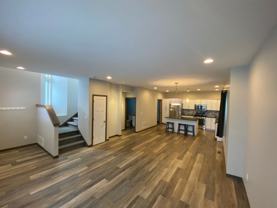 1078 Oak Park Dr - Photo 1 of 1