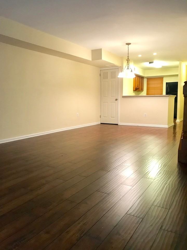 21 Ramsgate Ct - Photo 7 of 32