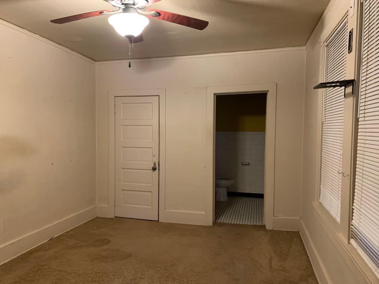 401 S Jackson Ave - Photo 7 of 13