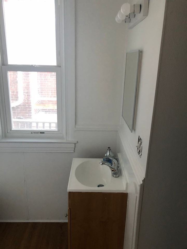 730 Roosevelt Ave #2 - Photo 6 of 10