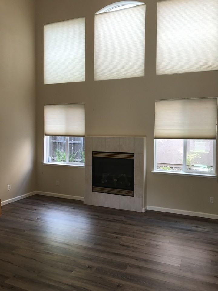 2042 Rummel Ct - Photo 4 of 15