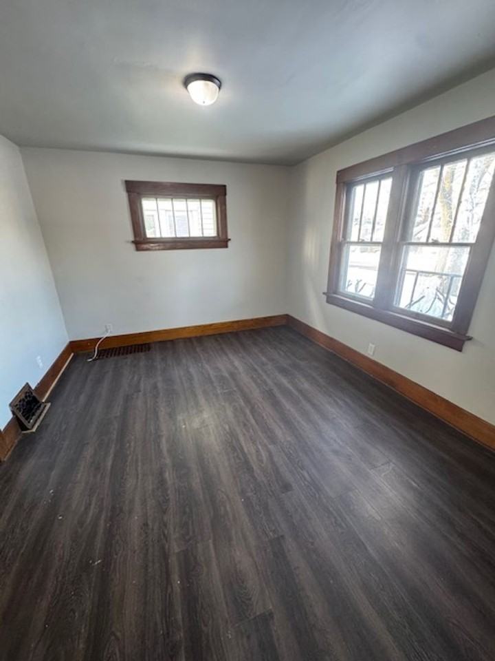 2328 N Anthony Blvd - Photo 3 of 11