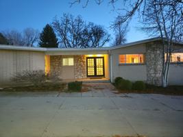 featured image of 2212 E Melodie Ann Way