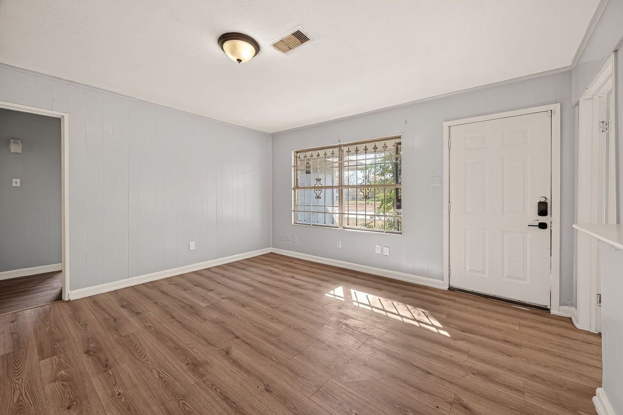 5315 Bellfort St - Photo 2 of 17