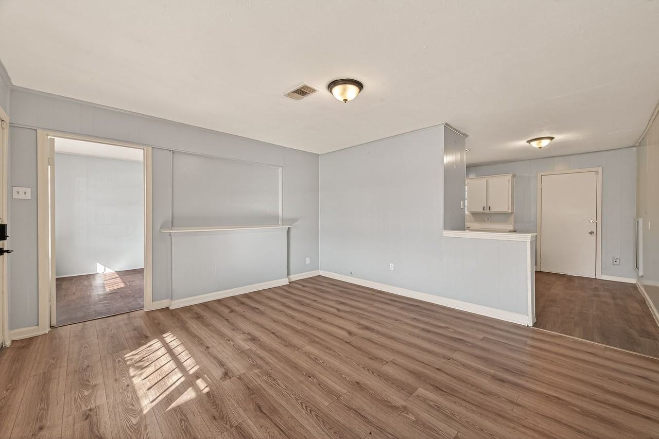 5315 Bellfort St - Photo 3 of 17