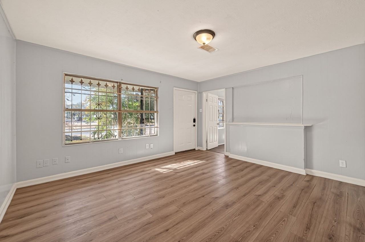 5315 Bellfort St - Photo 4 of 17