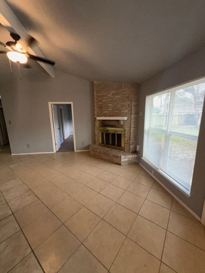 4546 Algernon Dr - Photo 2 of 16