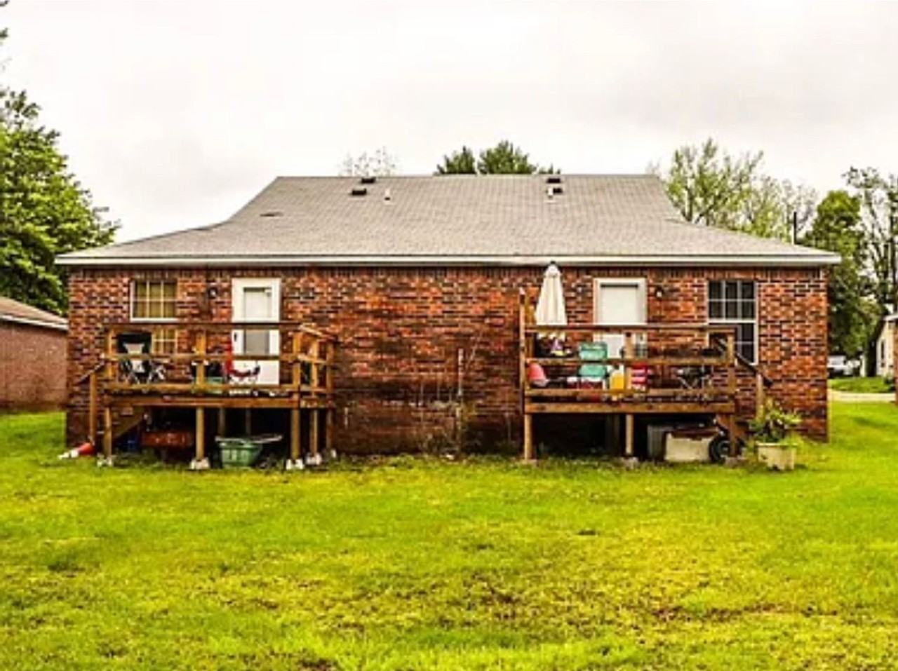 205 W Parks St - Photo 2 of 15