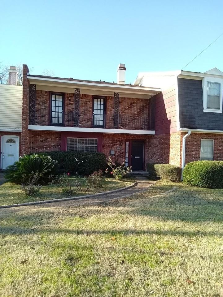 906 E Kings Hwy - Photo 2 of 34