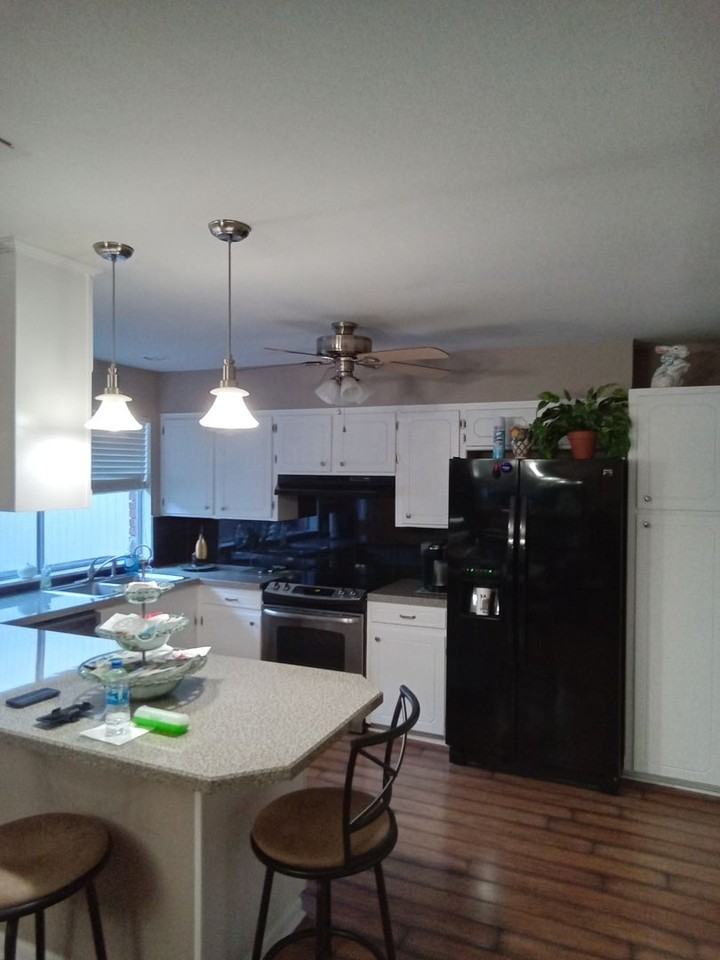 906 E Kings Hwy - Photo 3 of 34