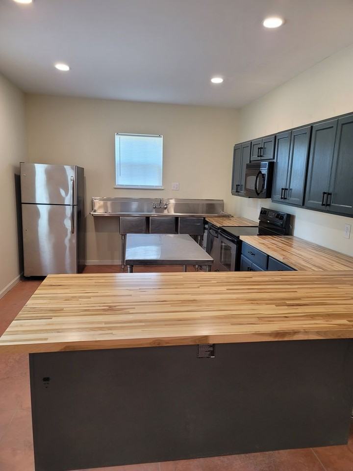 767 Maryland St - Photo 5 of 21