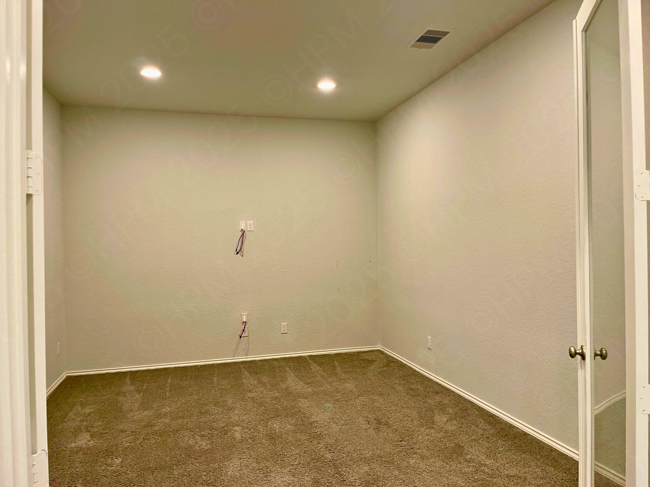 2984 Creek Ridge St - Photo 6 of 24