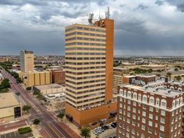 featured image of 1220 Broadway