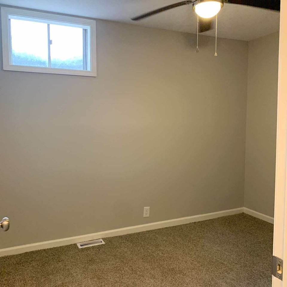 121 Se 235th Rd #4 - Photo 3 of 10