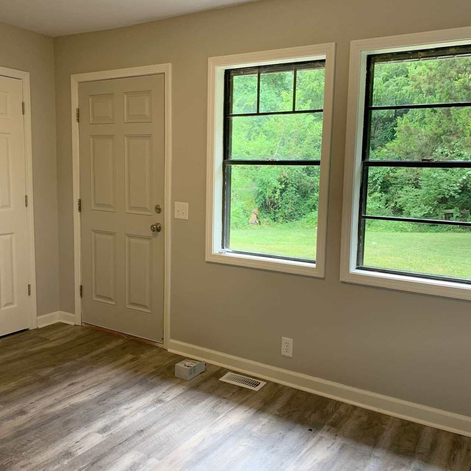 121 Se 235th Rd #4 - Photo 4 of 10