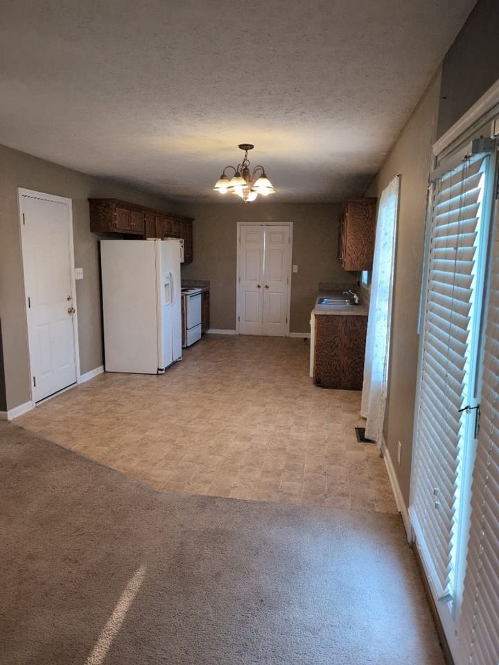 3274 N Senseney Cir - Photo 7 of 11