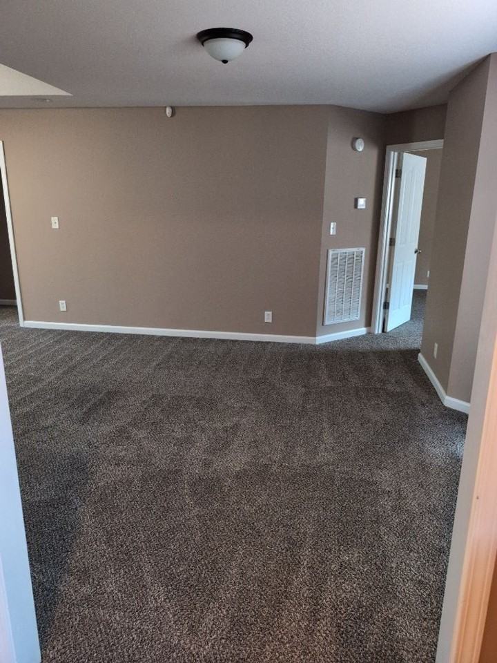 3510 Southwood Dr - Photo 6 of 20