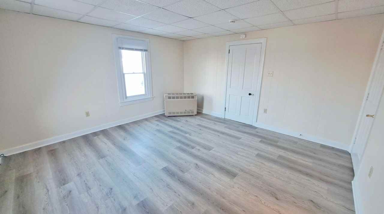 50 W Middle St - Photo 4 of 18