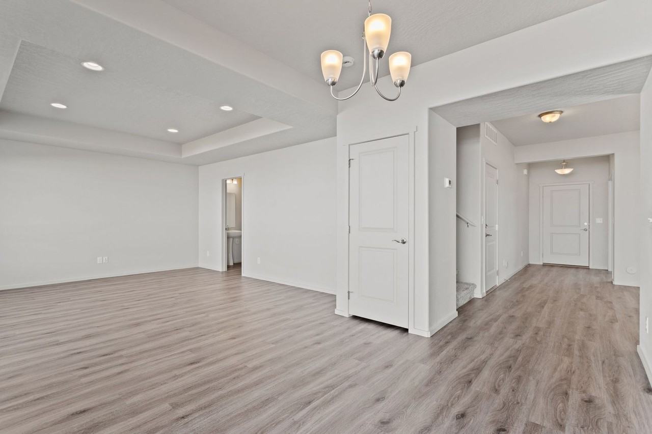 1415 N Corbin Rd - Photo 3 of 32