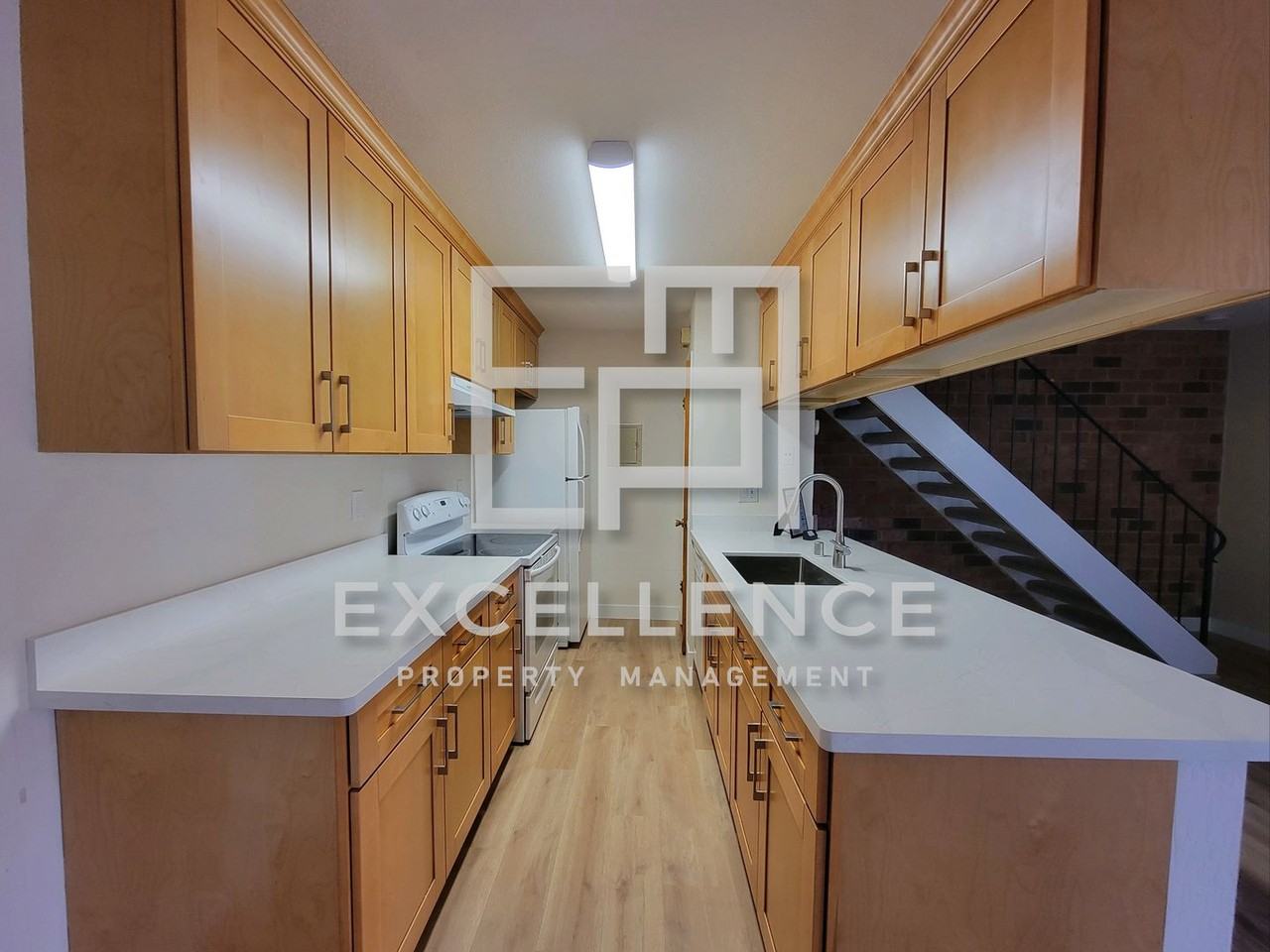 5490 Judith St - Photo 2 of 12