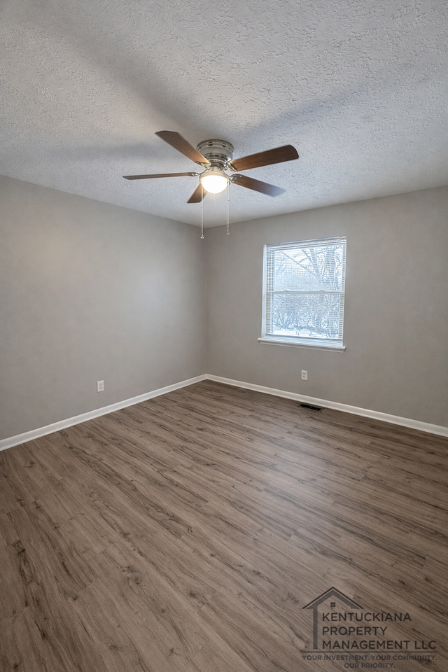 2607 Old Hickory Rd - Photo 6 of 20