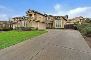 featured image of 2740 Trovata Ct