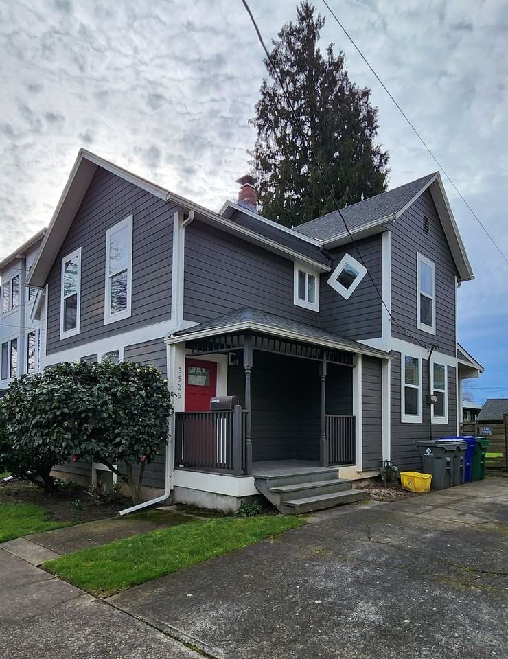 296-28th Place - Photo 4 of 31