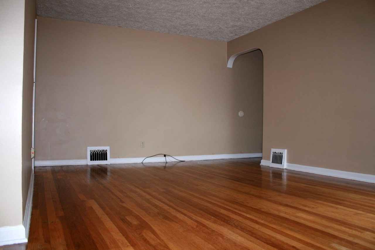 2722 W Garland Ave - Photo 3 of 9