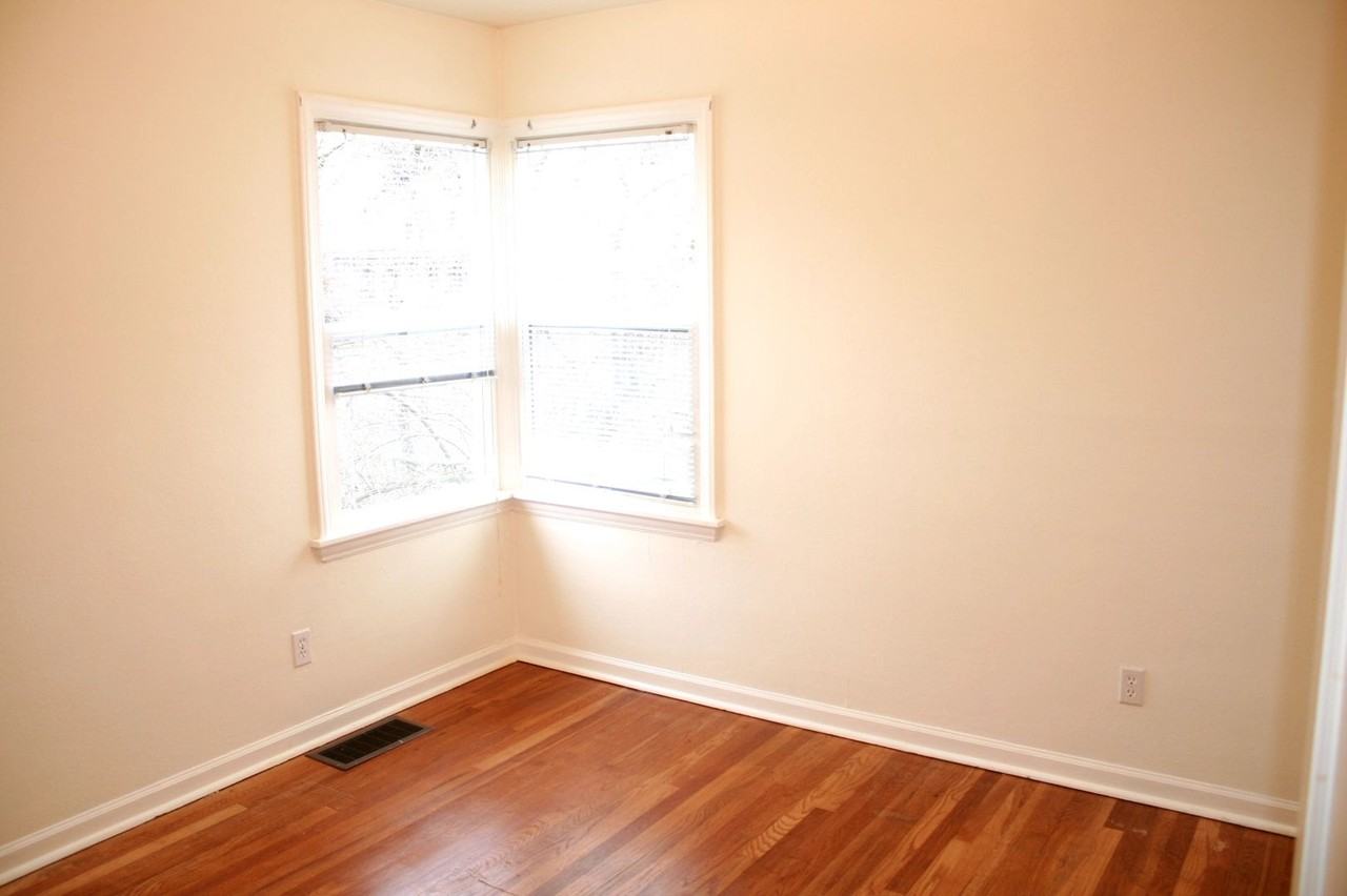 2722 W Garland Ave - Photo 7 of 9